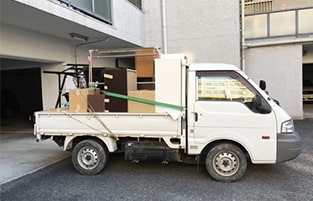 トラックの写真